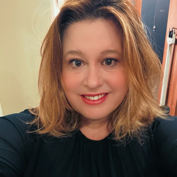 Meet your Posher, Jess, Age 40, from Omaha NE - Picture 6 of 10